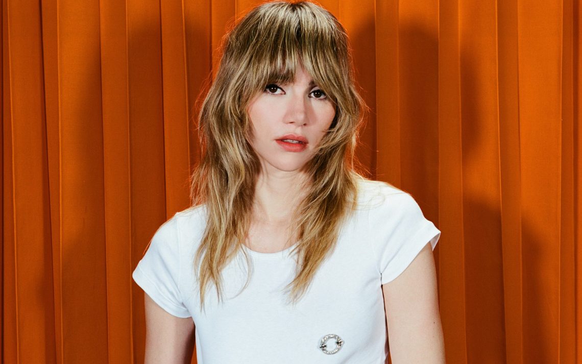 Suki Waterhouse's 'Loveland' Is a Masterclass in Romantic Storytelling